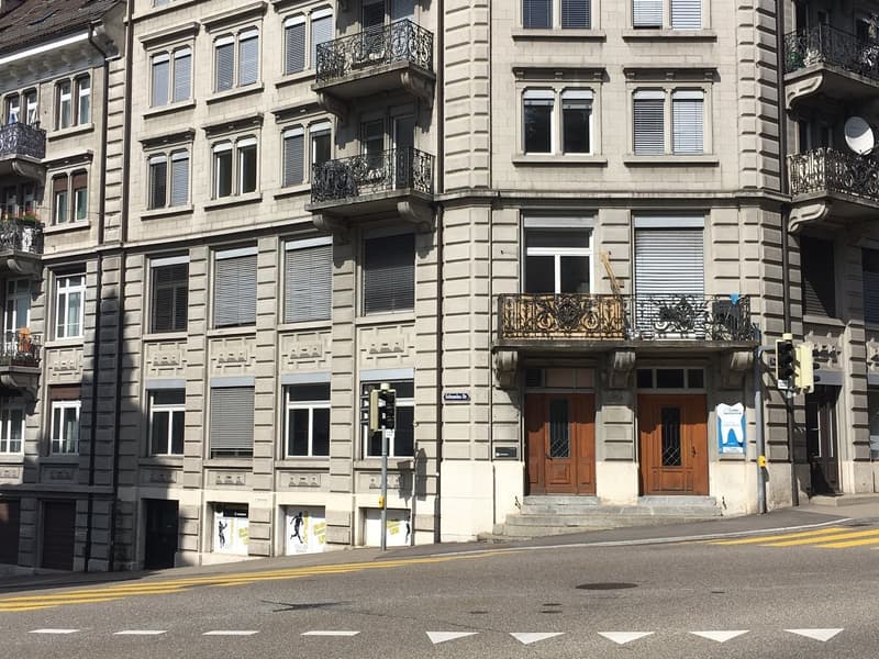 Charmante 3,5-Zimmer-Dachwohnung an zentraler Lage (13)