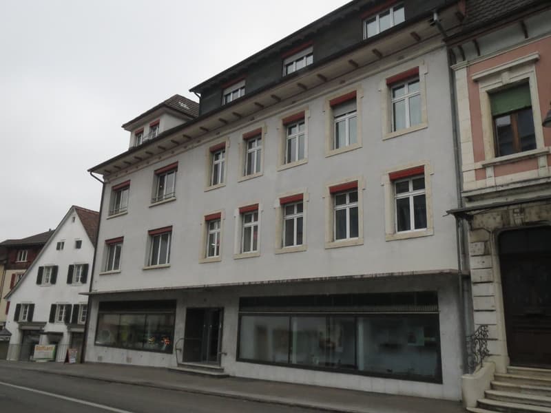 Helles Büro zu vermieten (2)