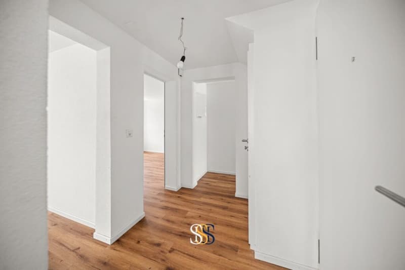 Vollständig renovierter Hausteil mit zwei attraktiven Wohneinheiten (7)