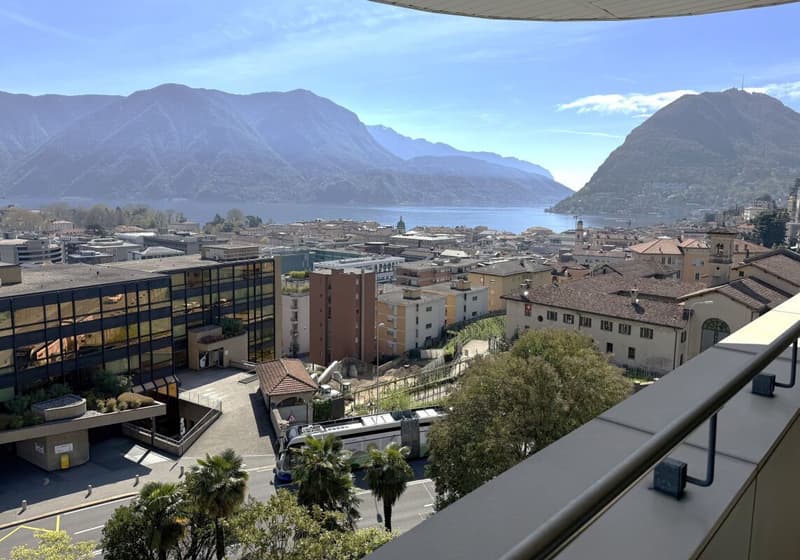 Prestigioso ufficio con vista dominante sulla città. Adatto uso misto abitativo (1)