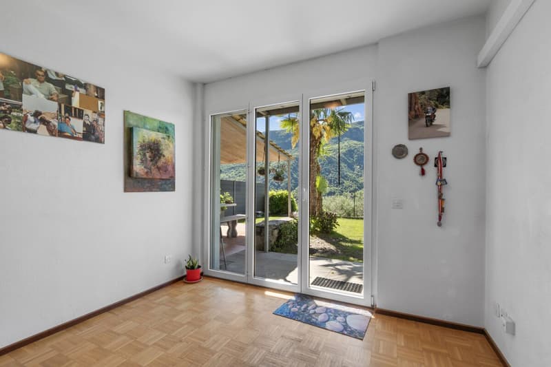 Vivi la bellezza di Capolago: casa con vista mozzafiato sul lago (15)