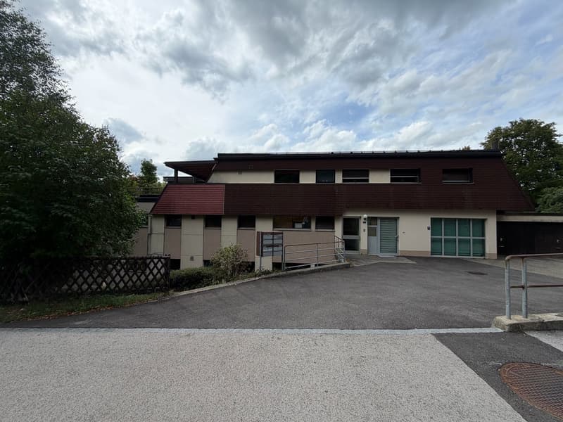 Appartement de 109m2 dans les montagnes Neuchâteloise à rénover à votre image (13)
