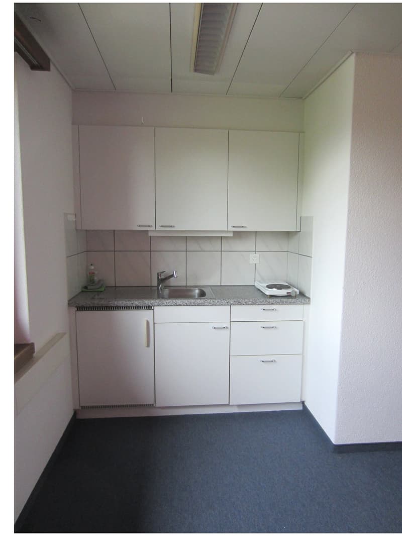 Bright office space, 1 open office, 2 lockable offices, balcony, kitchen, and toilet (7)