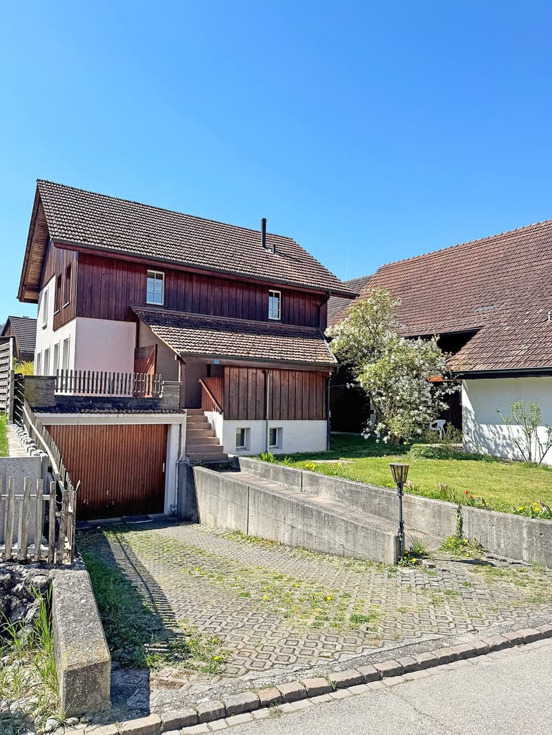 Wohnhaus mit Scheune und Einfamilienhaus (10)