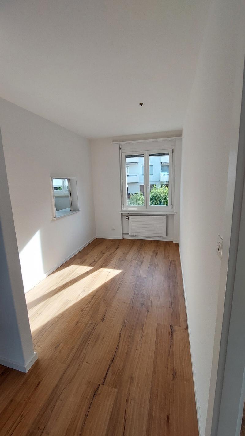 Charmante 4.5-Zimmer-Wohnung mit Balkon in Bronschhofen (5)