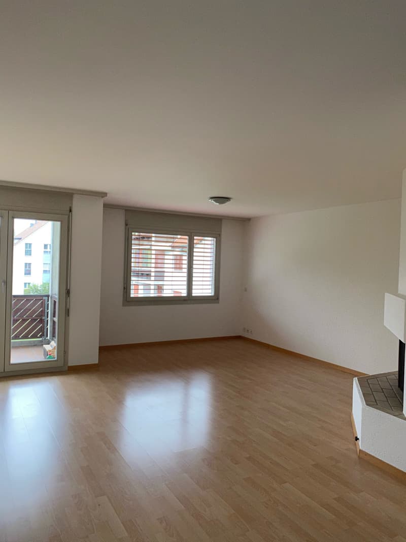 Gemütliche 4.5-Zimmer-Wohnung mit Cheminée in Turbenthal (2)