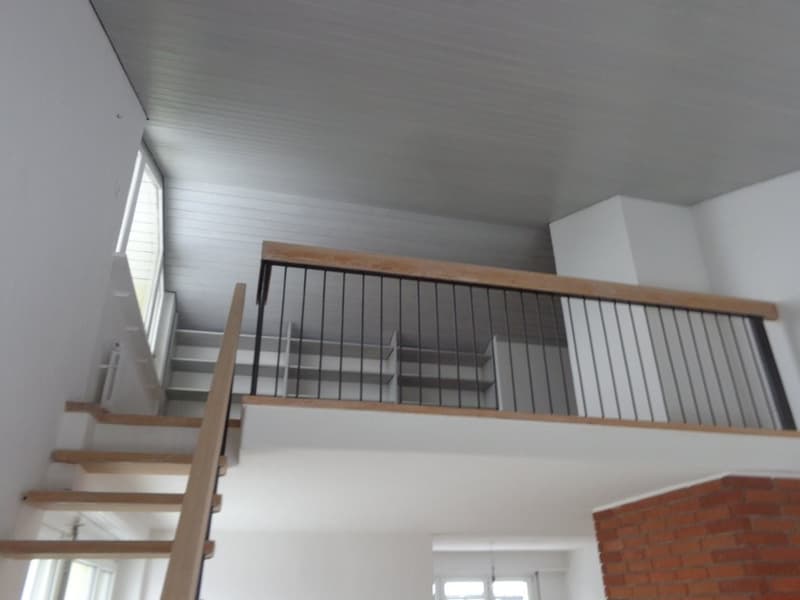 Grosszügige Wohnung mit Cheminée und Ausblick ins Grüne (9)
