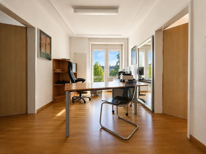 Büro links