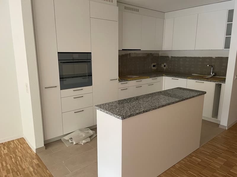 neue_Kueche_mit_Sideboard.jpg