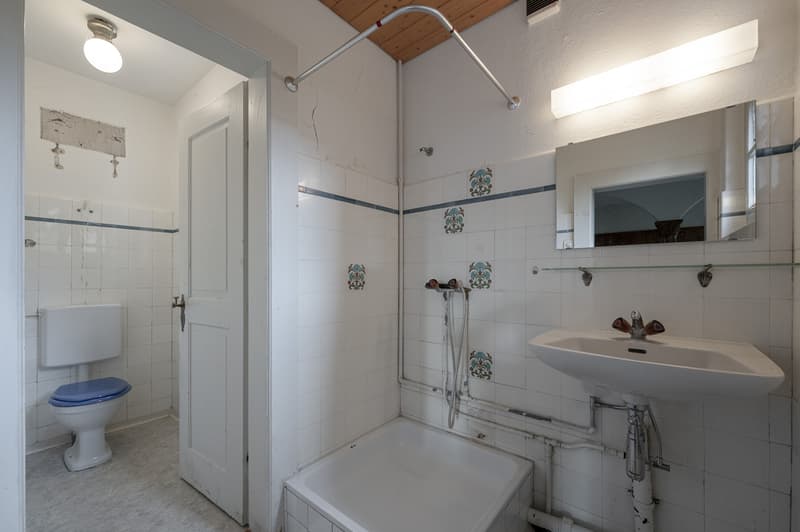 DU / WC