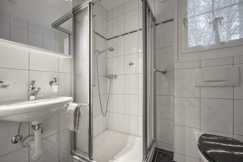 DU / WC