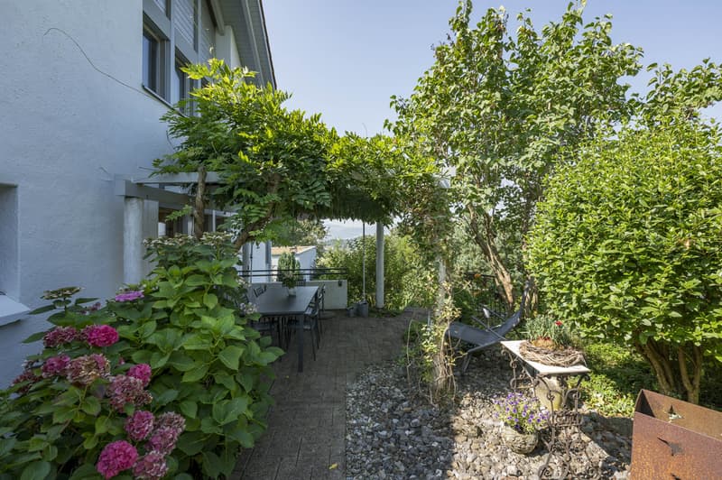 Sitzplatz mit Pergola