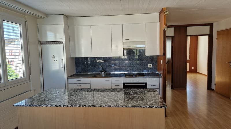 Maison de plusieurs familles charmante avec 7 appartements à Thunstetten (4)