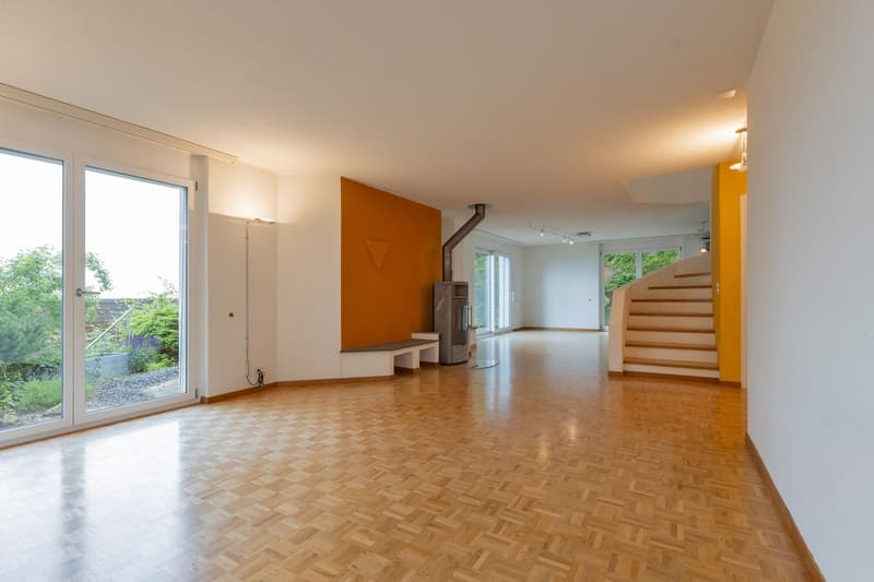 Freistehendes 5.5-Zimmer Einfamilienhaus mit Weitsicht bis zu den Alpen (15)