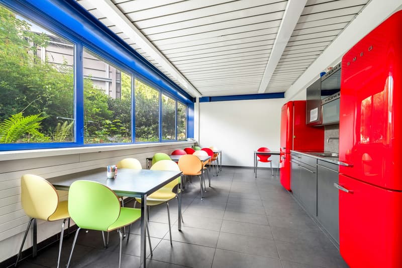 Votre site de production avec haute salle, grandes portes, forte charge au sol (6)