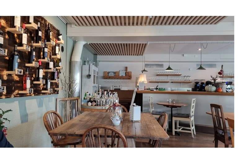 Beliebtes Restaurant mit Charme (3)