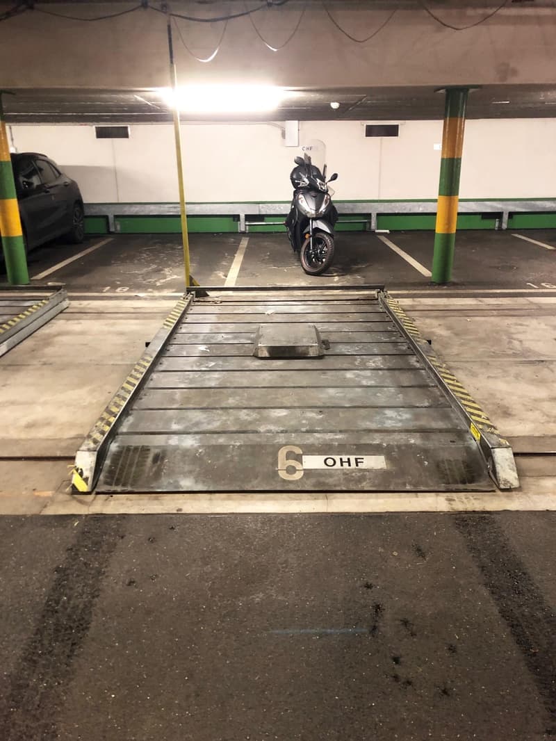 Parcheggio a Zurigo (2)
