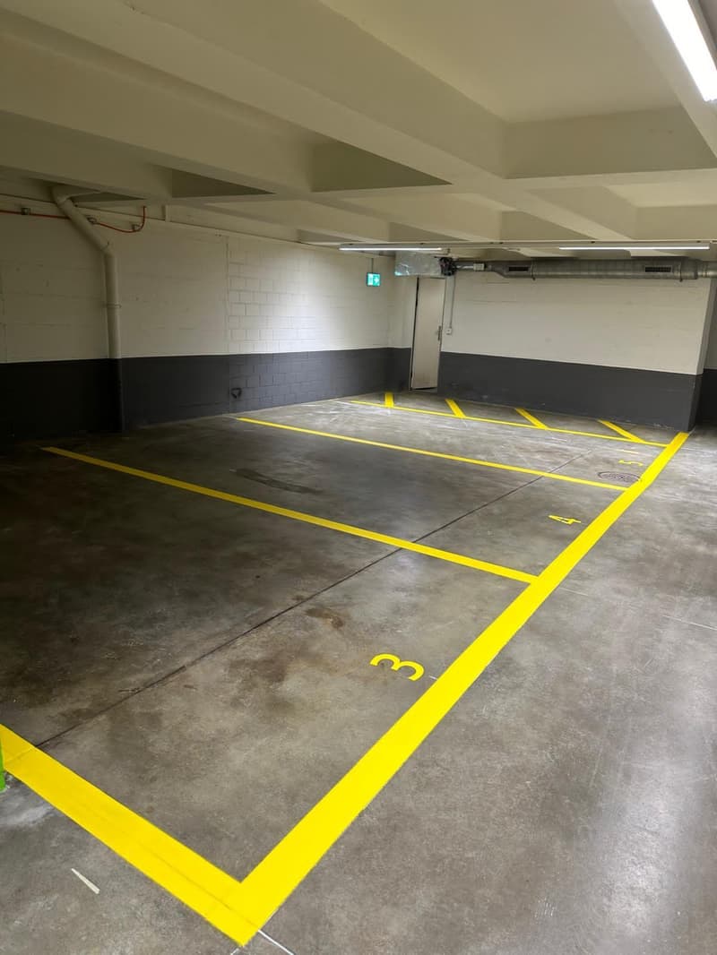Zentrale Einstellplätze im Herzen des Zürcher Seefelds (2)
