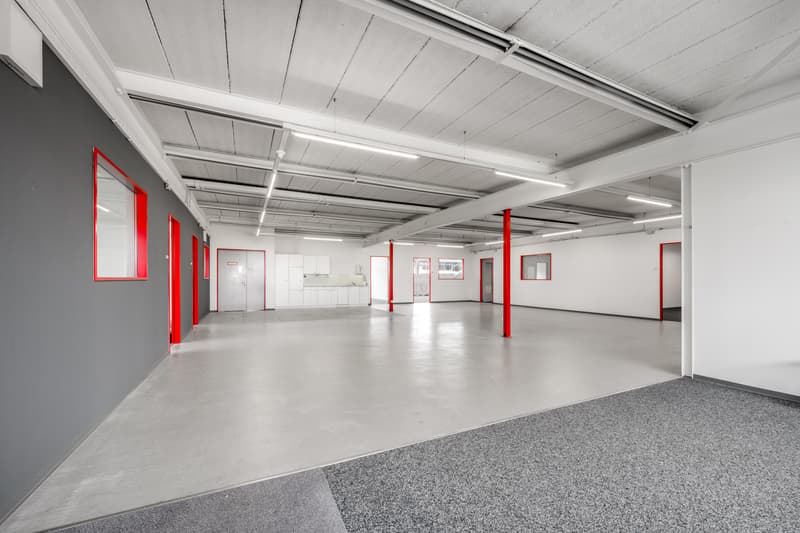 Repräsentative Bürofläche mit viel Tageslicht & flexibler Nutzung (4)