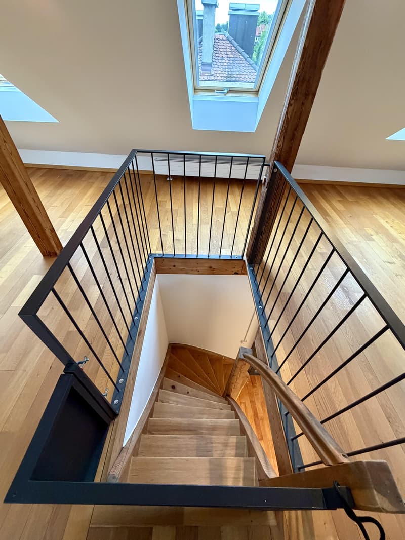 Exklusive 3.5-Zimmer-Maisonettewohnung mit Cheminée im beliebten Kreis 8 (3)