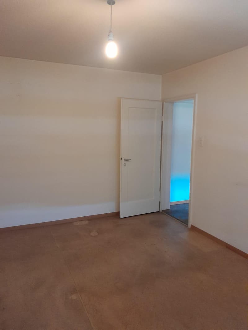 2.0 Zimmerwohnung in Schlieren (befristet) (4)