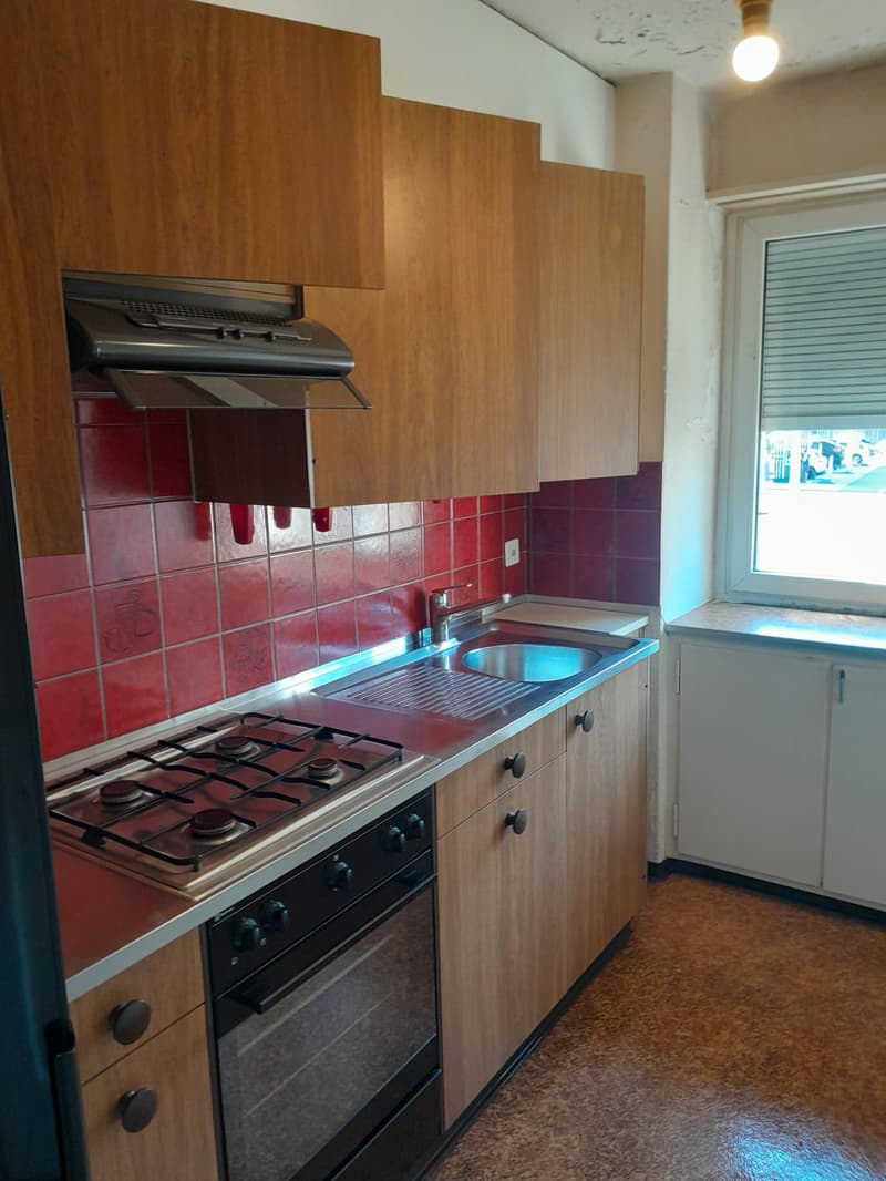 2.0 Zimmerwohnung in Schlieren (befristet) (2)