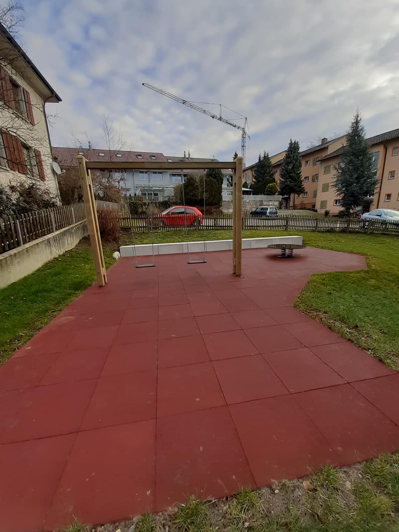 Attraktive Erdgeschosswohnung mit idealer Lage nahe Zürich (10)