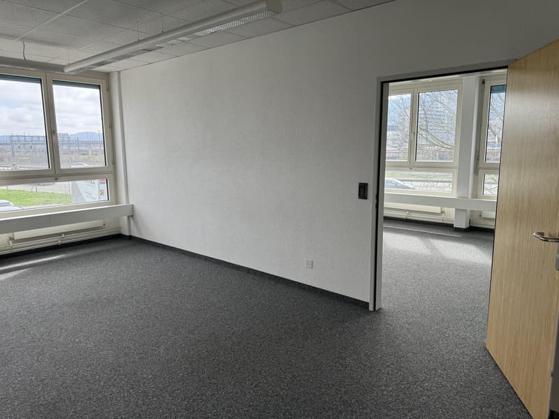 Grosszügige Bürofläche mit bester Verkehrsanbindung (4)