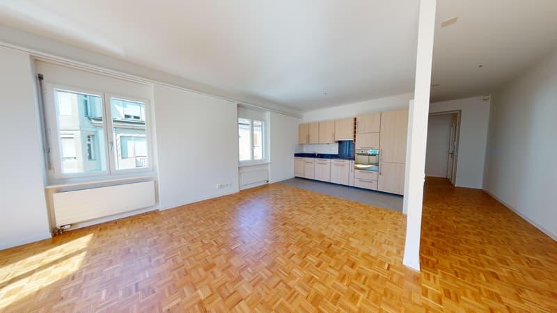 Charmante und zentrale 2.5-Zimmerwohnung in Zürich-Oerlikon (3)