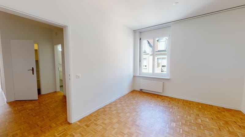Charmante und zentrale 2.5-Zimmerwohnung in Zürich-Oerlikon (7)