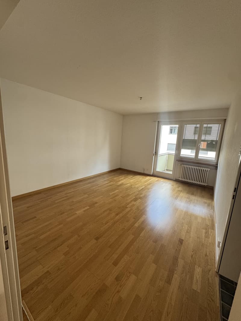 2.0 Zimmerwohnung in Zürich-Wiedikon (Befristet) (2)
