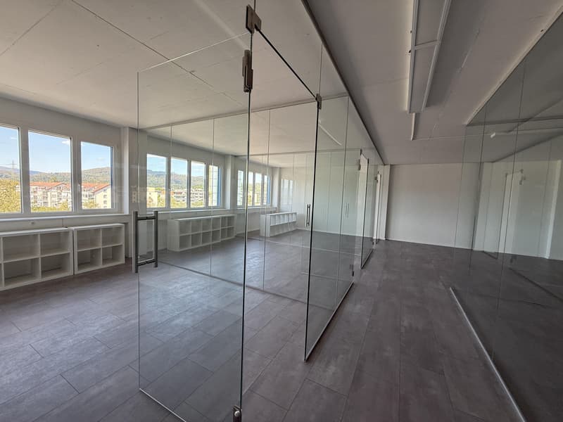 Helle Bürofläche in Oftringen modern ausgebaut und bezugsbereit (7)