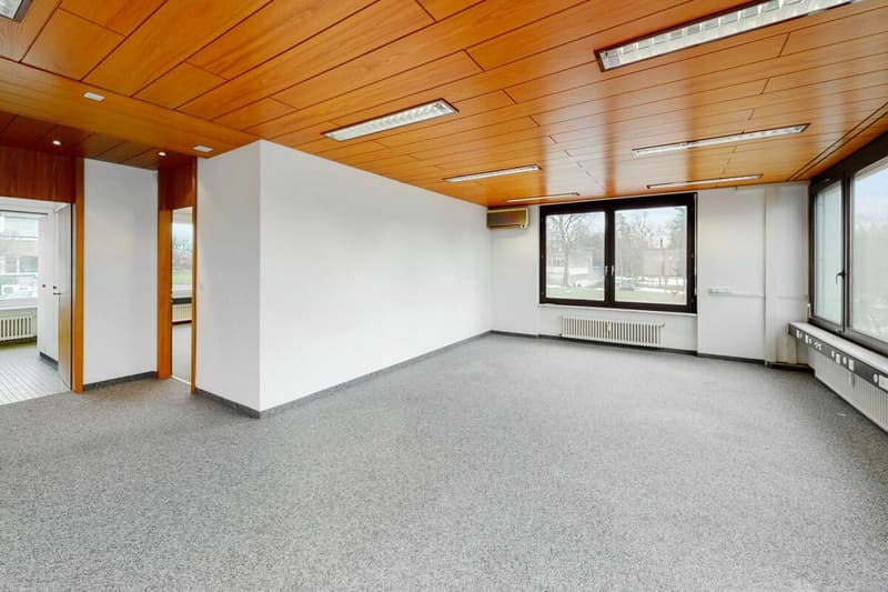 Air-Conditioned Office and Commercial Space (3)