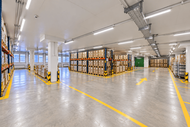 Lager-/Logistikfläche in Basel - 832 m² mit grossem Warenflift! (1)