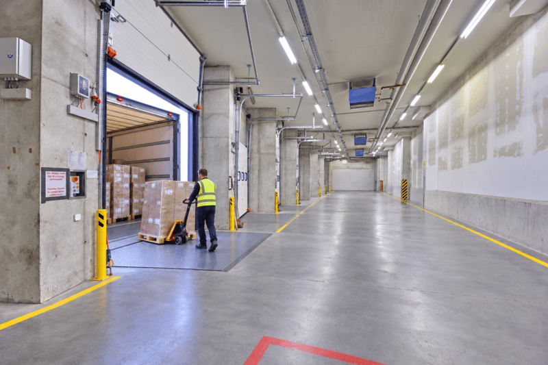 Lager-/Logistikfläche in Basel - 832 m² mit grossem Warenflift! (3)