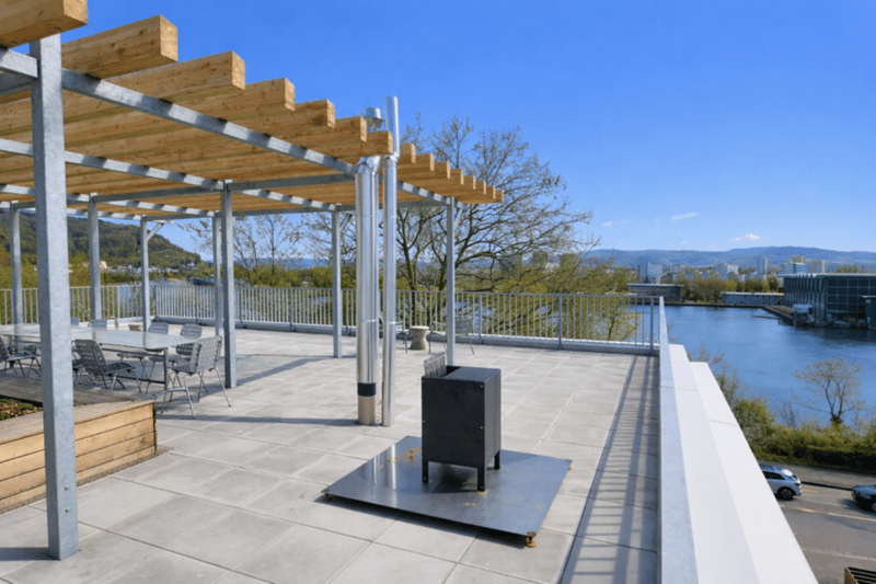 Spacious maisonette apartment on the Rhine with industrial charm (10)