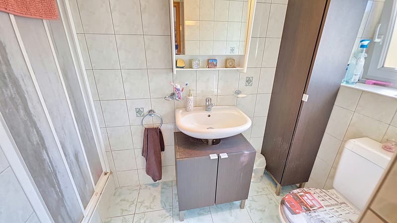 Salle de bain 1 - rez