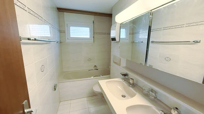 Appartement 5.5 pces (123 m2) avec terrasse de 100 m2 à Savigny / VD (12)