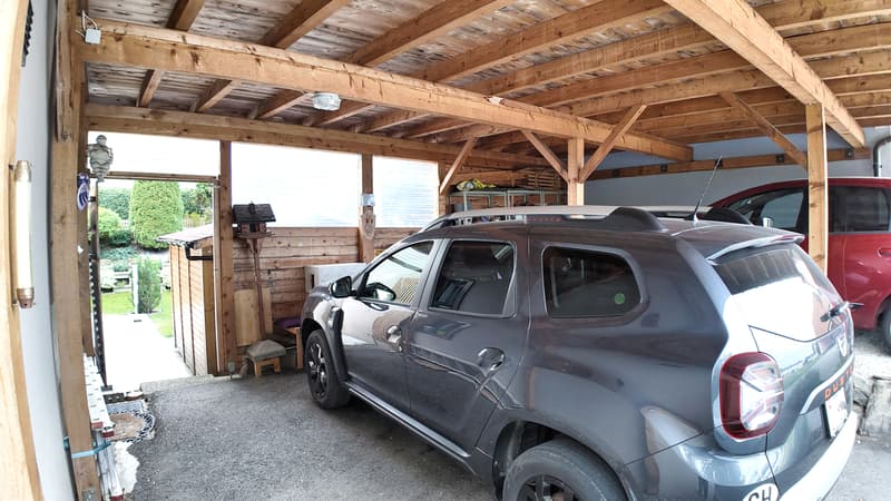 Couvert à voiture