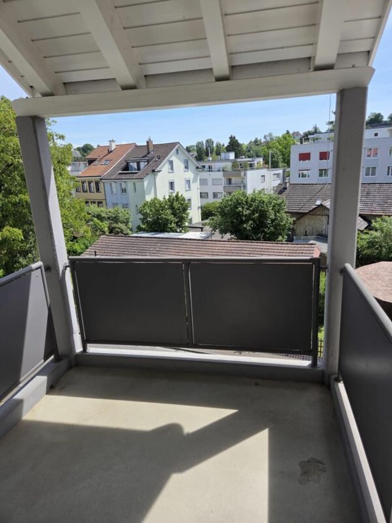Helle Wohnung an zentraler Lage (1)