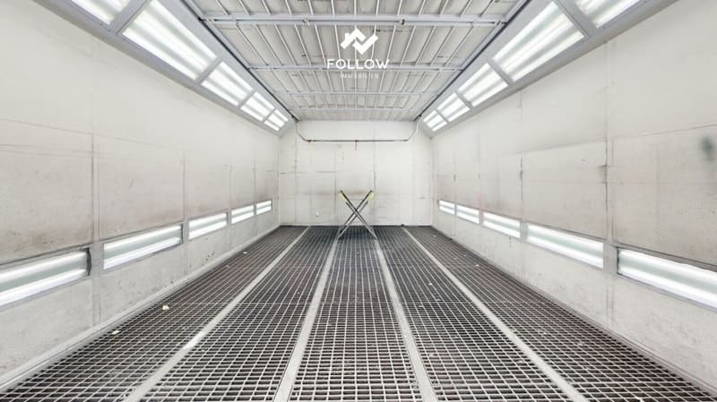 Qui la tua azienda cresce: Funzionale hall commerciale con ampia area esterna (9)