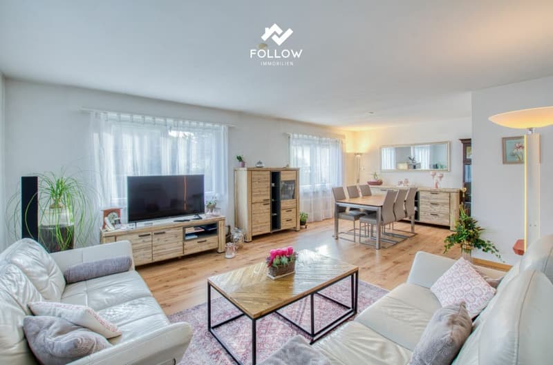 Appartement avec vue sur le lac et jardin privé (5)