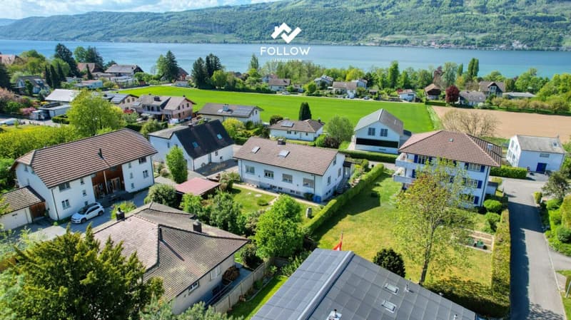 Appartement avec vue sur le lac et jardin privé (8)