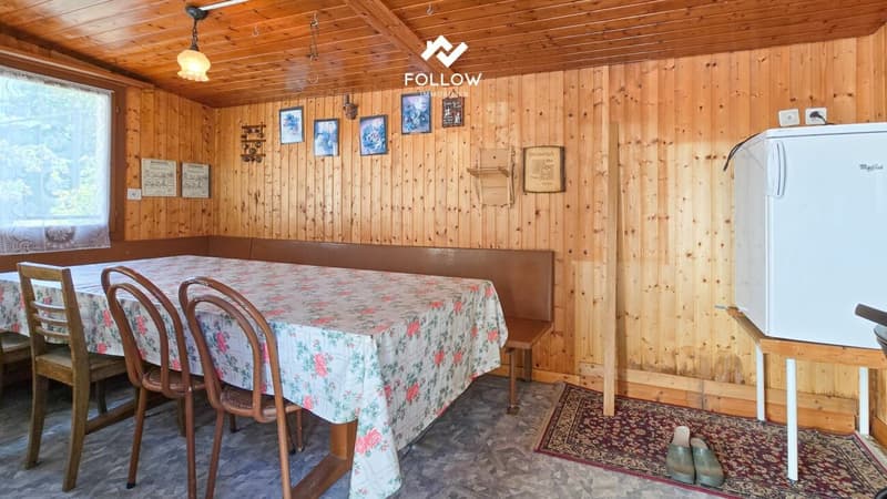 Liebhaberobjekt an absoluter Premiumlage: Chalet mit grossem Grundstück direkt an der Aare (23)