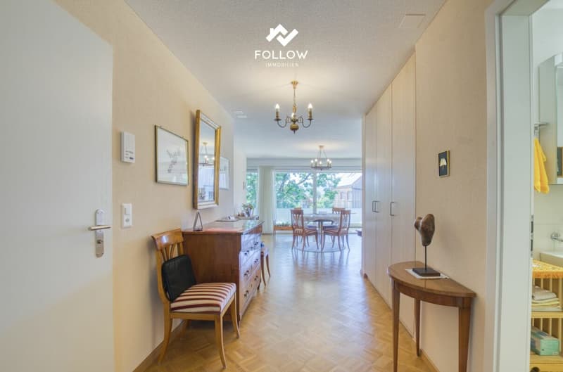 Lichtdurchfluteter Wohntraum: Elegante 4.5-Zimmer-Wohnung an bester Lage in Brügg (7)