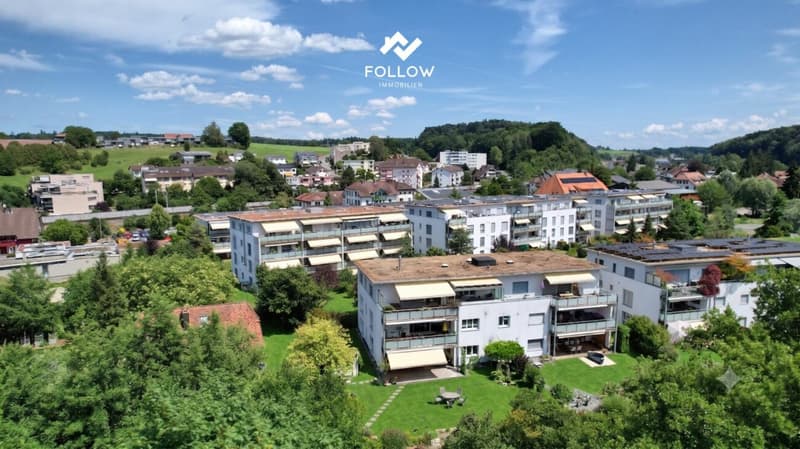 Idylle trifft auf Eleganz: Grosszügige 4.5-Zimmer-Wohnung an schöner Grünlage (10)