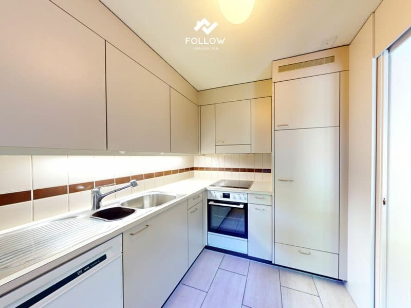 Gemütliche und teilsanierte 2,5 Zimmer Wohnung mit Gartensitzplatz (6)