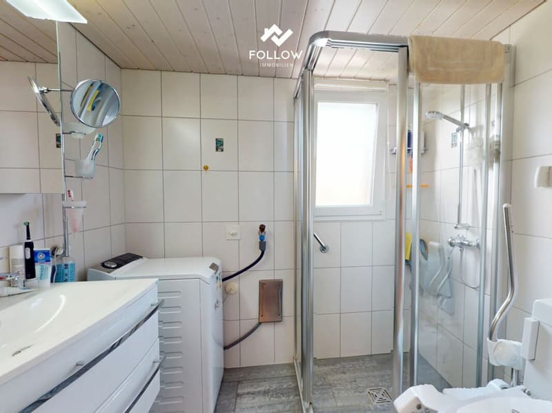 Familienfreundliches Wohnhaus mit 2 Wohnungen, grossem Garten, viel Platz und Ausbaupotential (7)