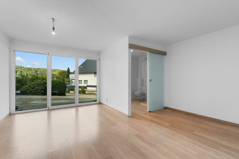 Bright and airy maisonette apartment in an idyllic location with a balcony! (7)
