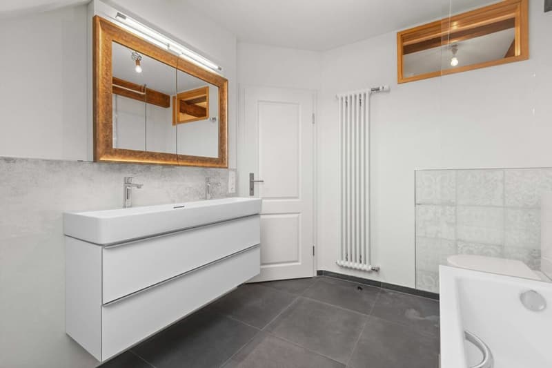 Mehrgeschossige Dachwohnung mit Balkon und fantastischer Aussicht! (7)